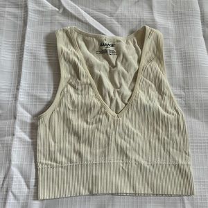 Garage off white top